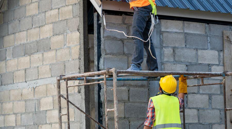 Professional residential roofers in Shumway, IL